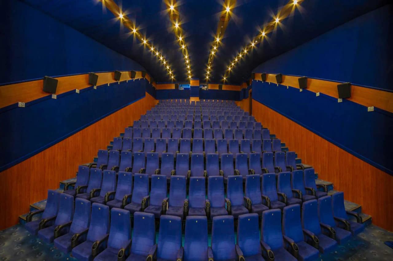 سینما مهر آباده